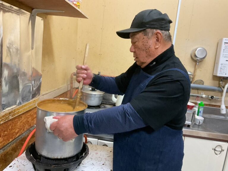 本日オープン！美味しいポークカレーを仕込んでお待ちしております！